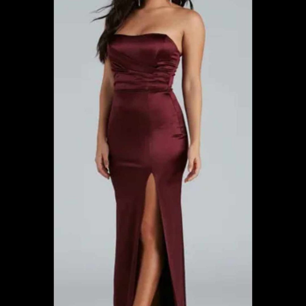 Windsor Strapless Plum Colored Formal Dress